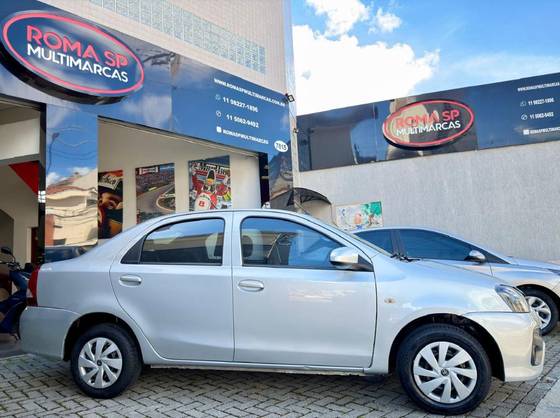 TOYOTA ETIOS 1.5 X SEDAN 16V FLEX 4P AUTOMÁTICO